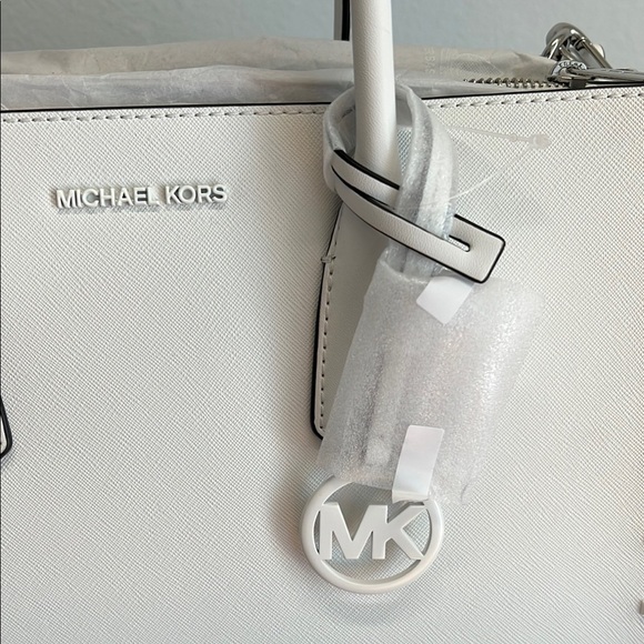 Michael Kors | “Maple” Optic White Large Leather Satchel w/Small Studs 🤍 - Picture 5 of 14
